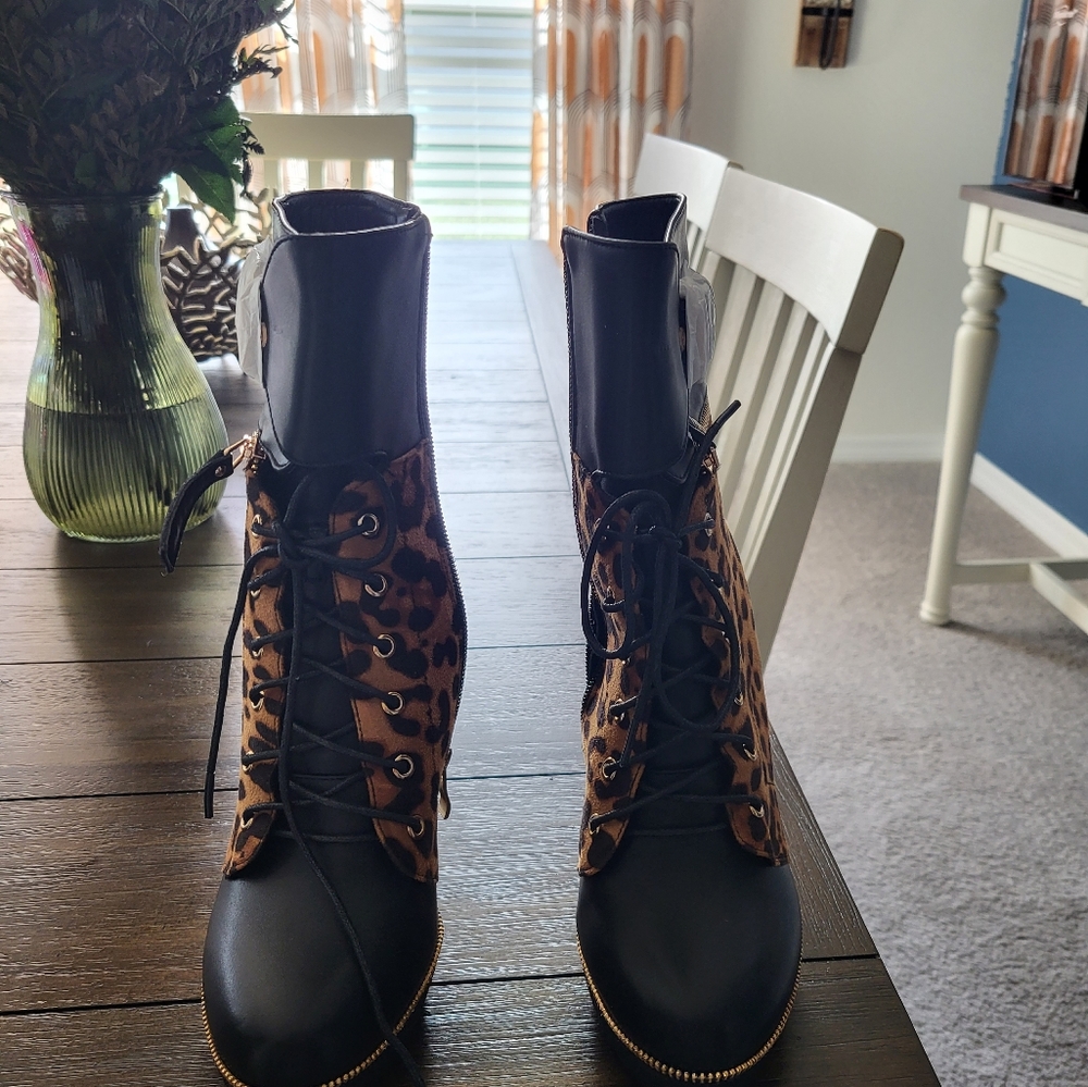 Leopard Booties - Picture 4 of 6